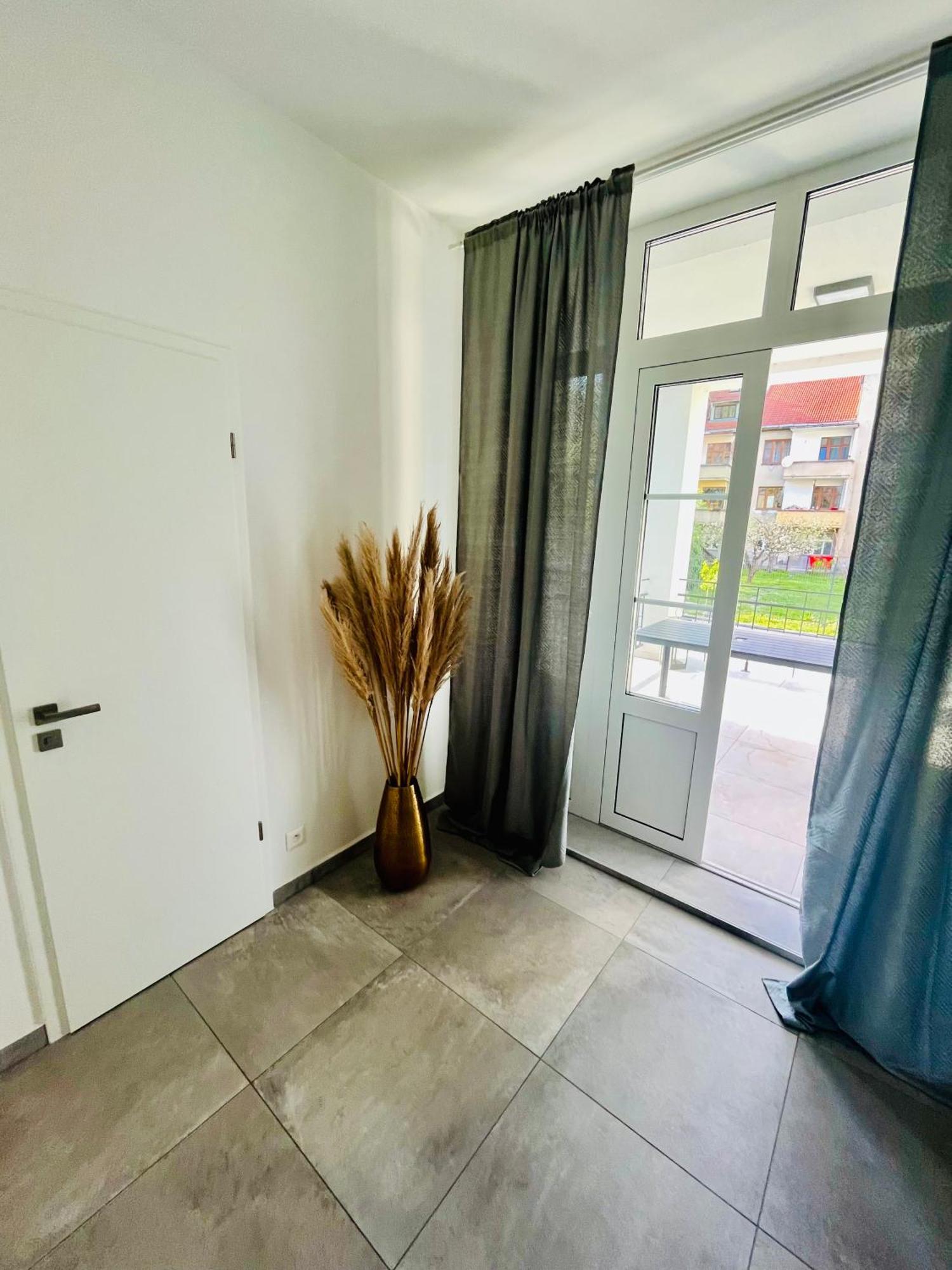 Apartment Riviera Centrum, Private Parking And Smart Check In Banská Bystrica Exterior foto